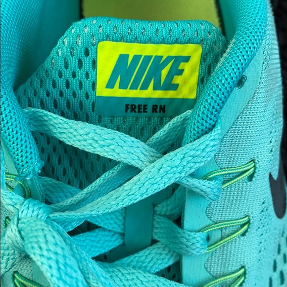 NIKE FREE 15 TEAL BLUE and BLACK size 5.5Y - Picture 2 of 3